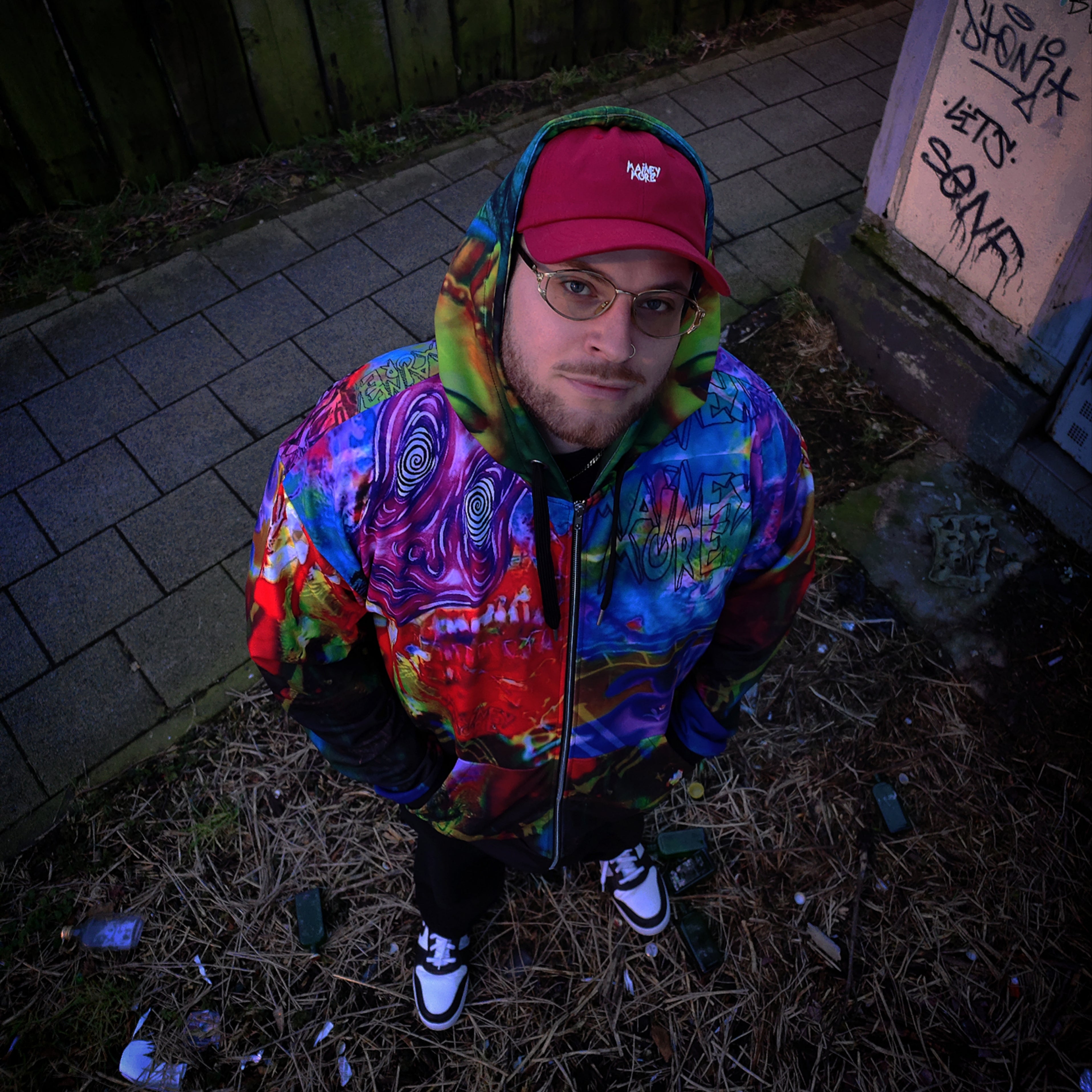 MAINEY TRAUMATIZED ZIP HOODIE