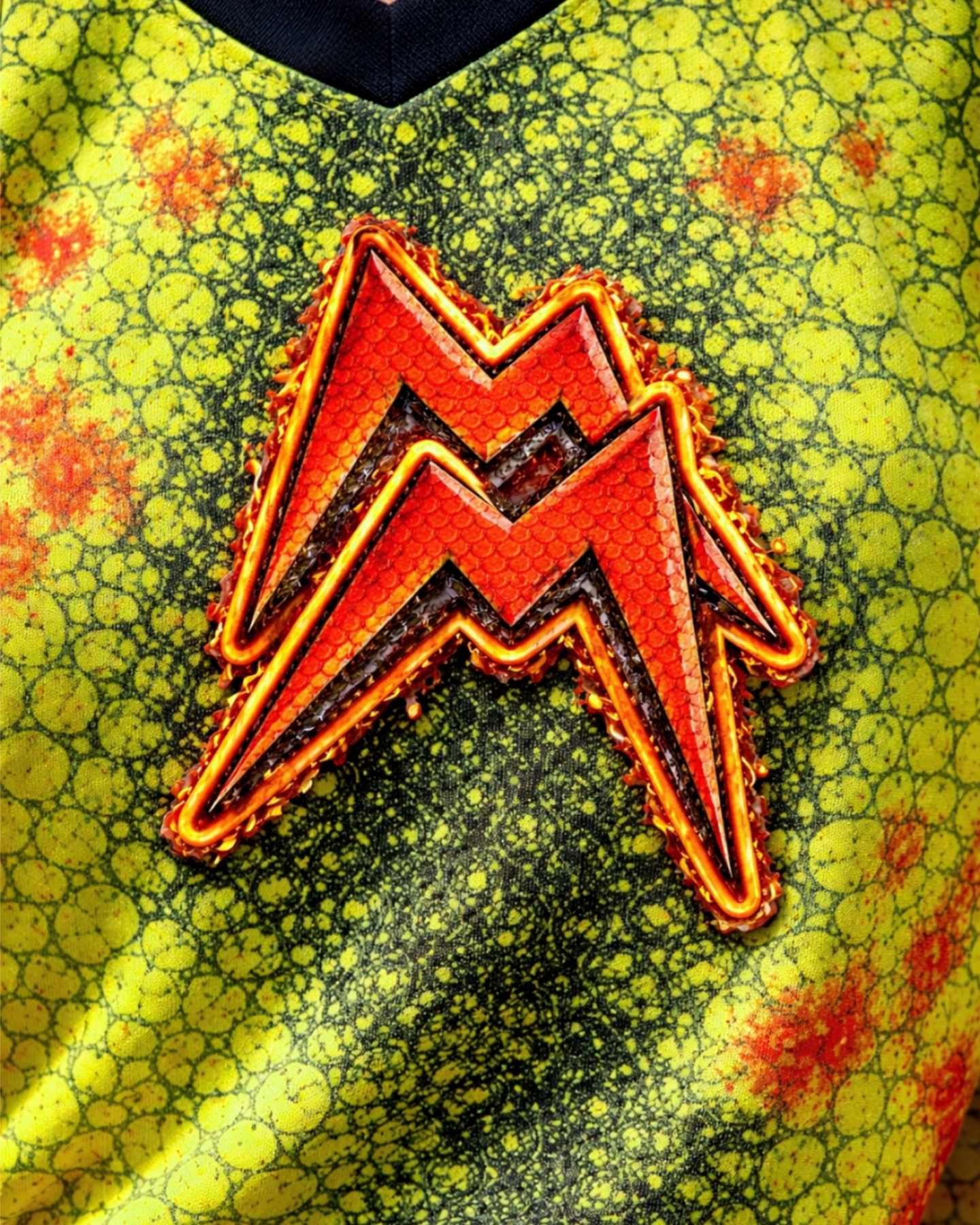 REPTILE VENOM GRID UNISEX BOXY FOOTBALL JERSEY